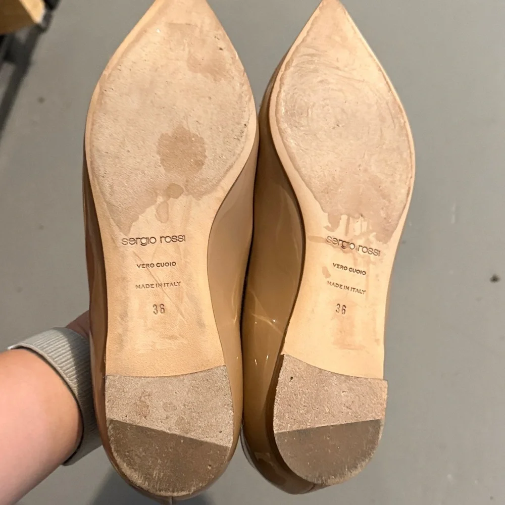 Sergio Rossi Beige Patent Leather Flats - Picture 3 of 3